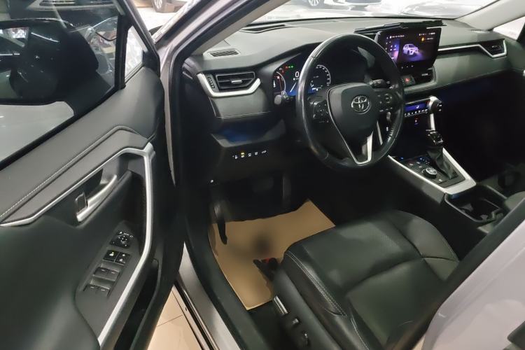 Used Toyota Wildlander 2023 Dual-Motor 2.5L E-CVT Four-Wheel Drive Prestige Edition Driver Seat
