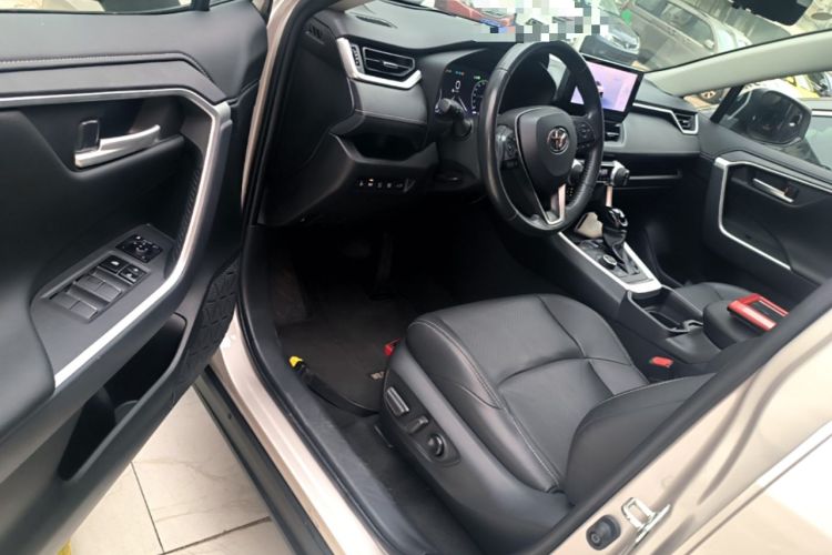 Used Toyota Wildlander 2023 Dual-Motor 2.5L E-CVT Four-Wheel Drive Prestige Edition Driver Seat