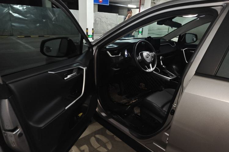 Used Toyota Wildlander 2023 2.0L CVT Two-Wheel Drive Urban Edition Driver Seat