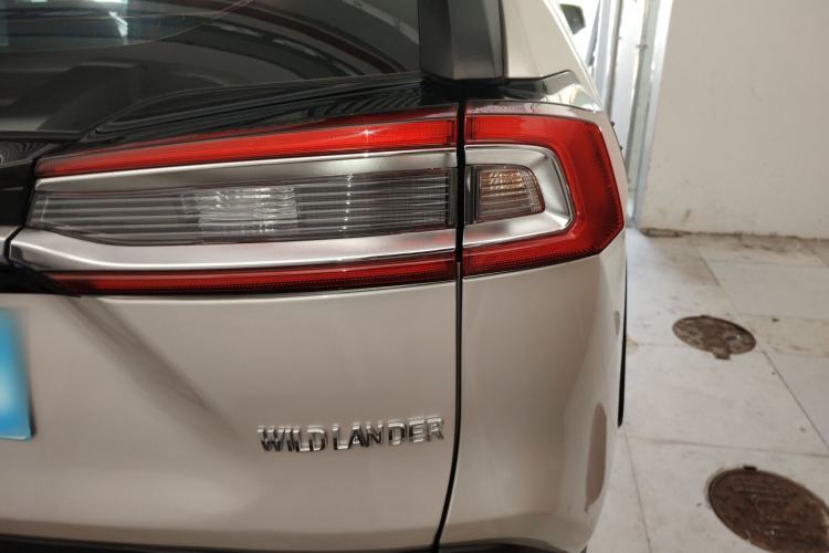 Used Toyota Wildlander 2023 2.0L CVT Two-Wheel Drive Leading Edition Exterior 3