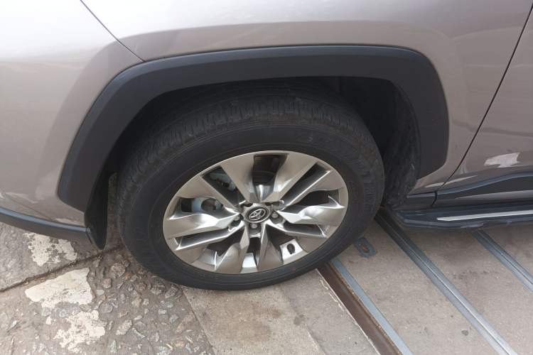 Used Toyota Wildlander 2023 2.0L CVT Two-Wheel Drive Leading Edition Exterior 4