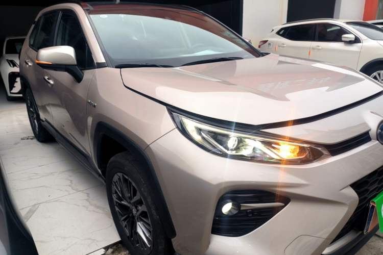 Used Toyota Wildlander 2023 Dual-Motor 2.5L E-CVT Four-Wheel Drive Prestige Edition Front Right 45 Deg