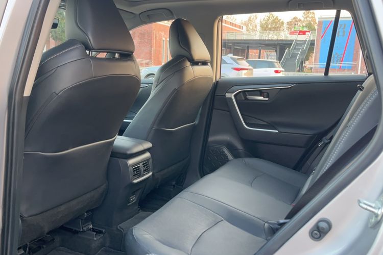 Used Toyota Wildlander 2023 Dual-Motor 2.5L E-CVT Four-Wheel Drive Prestige Edition Interior 1