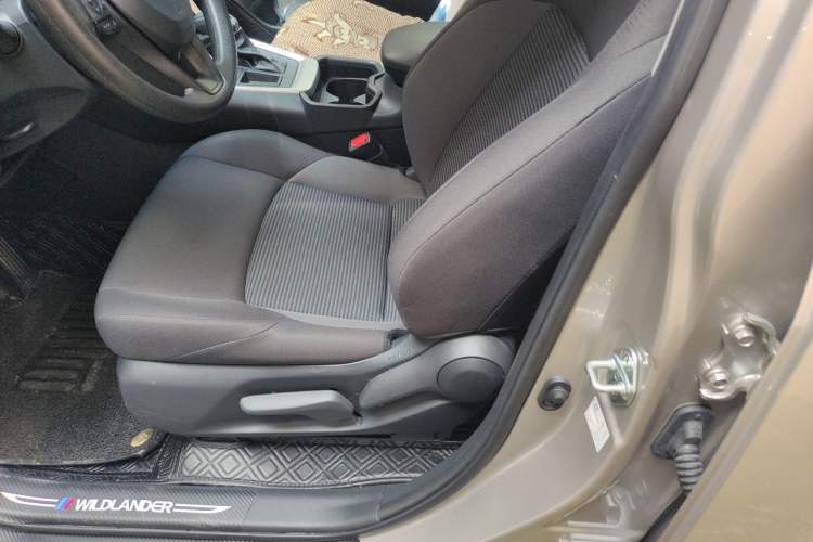 Used Toyota Wildlander 2023 2.0L CVT Two-Wheel Drive Leading Edition Left Front Seat