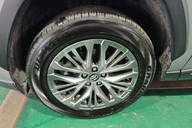 Used Toyota Wildlander 2023 2.0L CVT Two-Wheel Drive Luxury PLUS Edition Left Front Wheel Hub