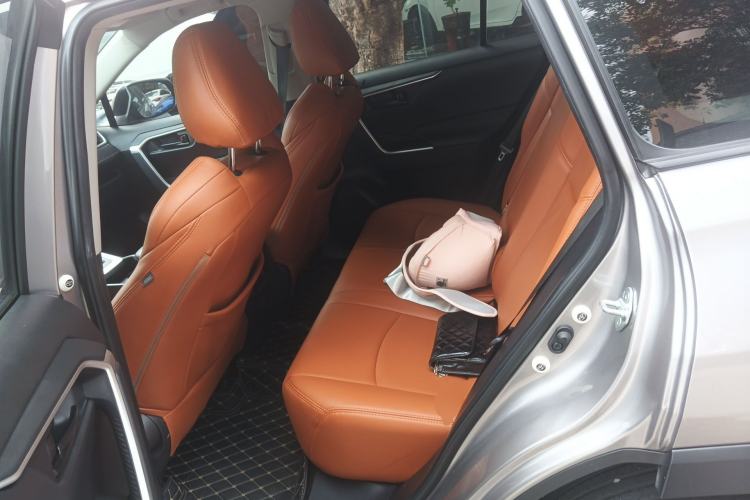 Used Toyota Wildlander 2023 2.0L CVT Two-Wheel Drive Leading Edition Left Rear Seat