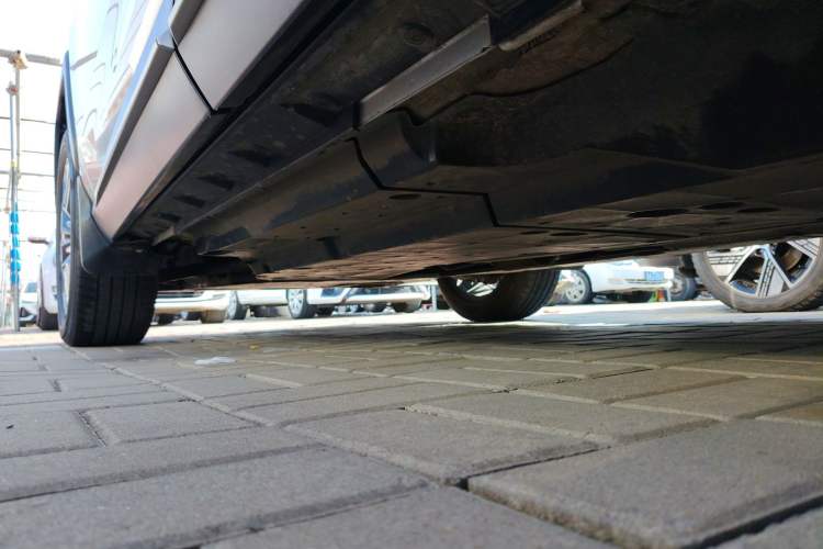 Used Toyota Wildlander 2023 2.0L CVT Two-Wheel Drive Luxury PLUS Edition Left Side Sill