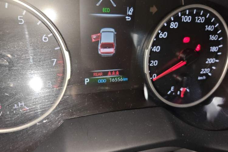 Used Toyota Wildlander 2023 2.0L CVT Two-Wheel Drive Urban Edition Odometer Close Up