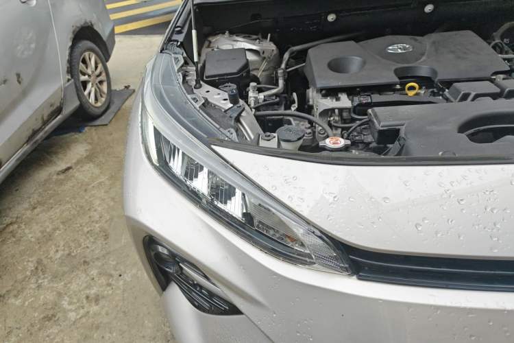 Used Toyota Wildlander 2023 2.0L CVT Two-Wheel Drive Urban Edition Right Front Headlight