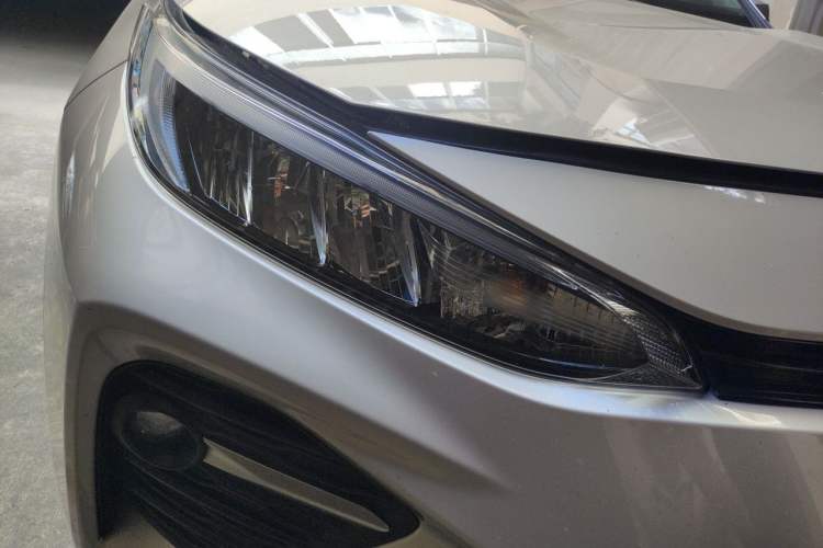 Used Toyota Wildlander 2023 2.0L CVT Two-Wheel Drive Leading Edition Right Front Headlight