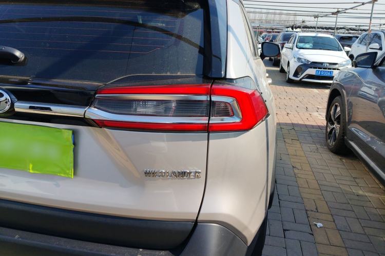 Used Toyota Wildlander 2023 2.0L CVT Two-Wheel Drive Luxury PLUS Edition Right Rear Taillight