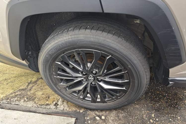 Used Toyota Wildlander 2023 Dual-Motor 2.5L E-CVT Four-Wheel Drive Prestige Edition Right Rear Wheel Hub