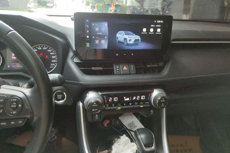 Used Toyota Wildlander 2023 2.0L CVT Two-Wheel Drive Urban Edition Audio And AC Panel
