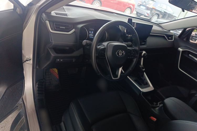 Used Toyota Wildlander 2023 2.0L CVT Two-Wheel Drive Urban Edition Center Console