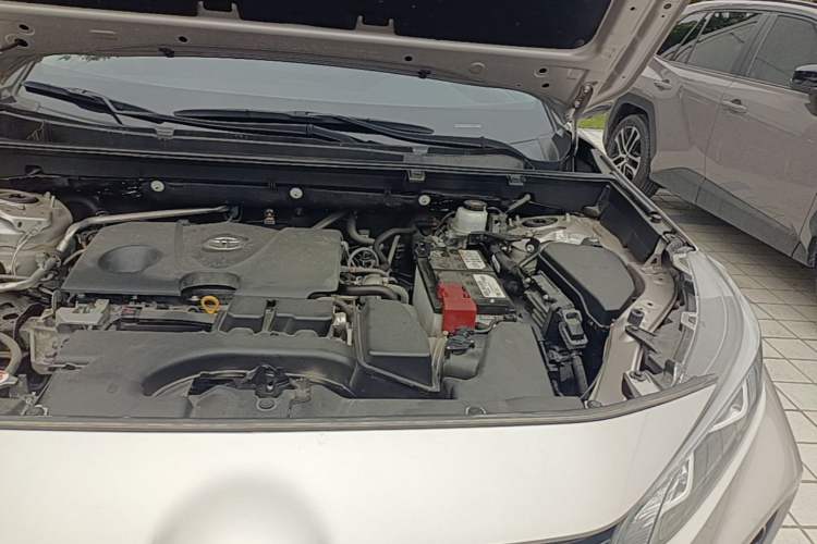 Used Toyota Wildlander 2023 2.0L CVT Two-Wheel Drive Luxury PLUS Edition Engine Bay Left