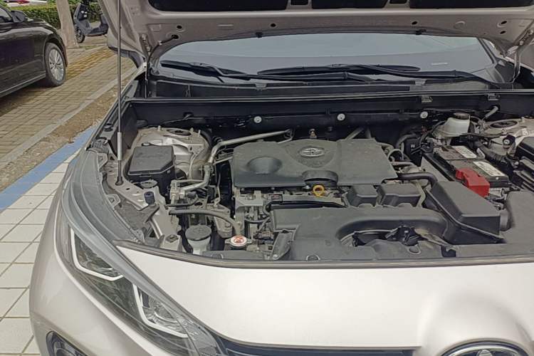 Used Toyota Wildlander 2023 2.0L CVT Two-Wheel Drive Luxury PLUS Edition Engine Bay Right