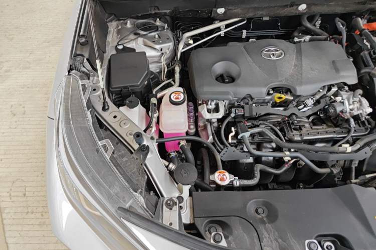 Used Toyota Wildlander 2023 Dual-Engine 2.5L E-CVT 4x4 Luxury PLUS Edition Engine Bay Right