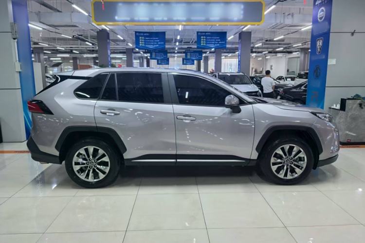 Used Toyota Wildlander 2023 2.0L CVT Two-Wheel Drive Urban Edition Exterior 2