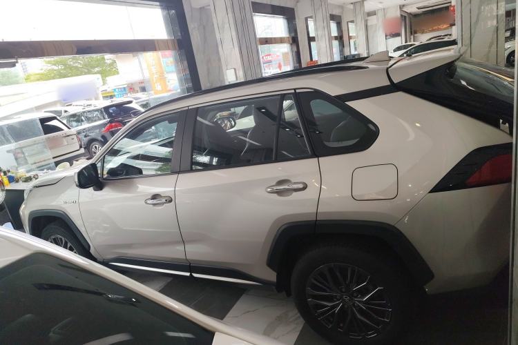 Used Toyota Wildlander 2023 Dual-Motor 2.5L E-CVT Four-Wheel Drive Prestige Edition Exterior 3