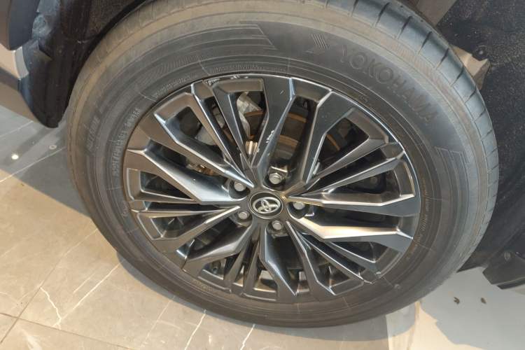 Used Toyota Wildlander 2023 Dual-Motor 2.5L E-CVT Four-Wheel Drive Prestige Edition Exterior 8