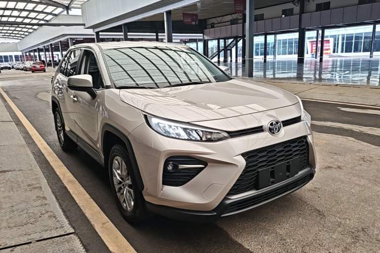 Used Toyota Wildlander 2023 2.0L CVT Two-Wheel Drive Leading Edition Front Right 45 Deg