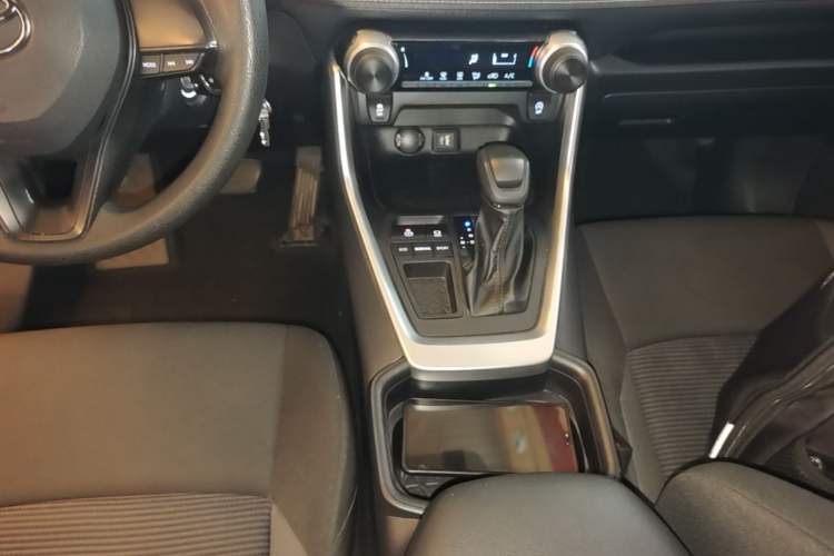 Used Toyota Wildlander 2023 2.0L CVT Two-Wheel Drive Leading Edition Gear Lever