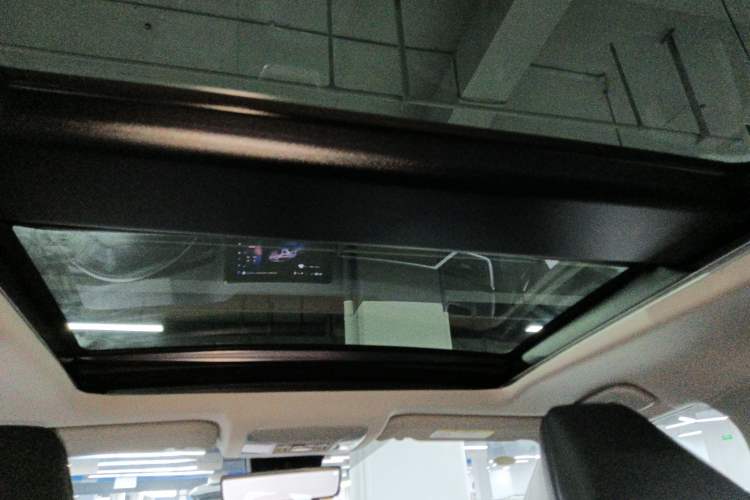 Used Toyota Wildlander 2023 Dual-Motor 2.5L E-CVT Four-Wheel Drive Prestige Edition Headliner