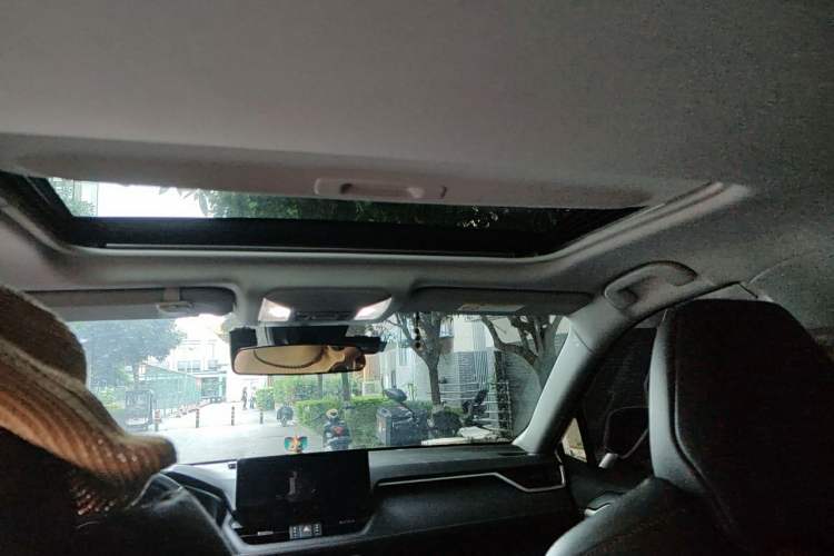 Used Toyota Wildlander 2023 2.0L CVT Two-Wheel Drive Urban Edition Headliner