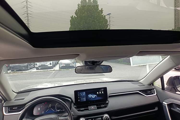 Used Toyota Wildlander 2023 2.0L CVT Two-Wheel Drive Luxury PLUS Edition Headliner
