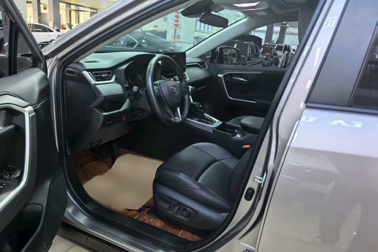 Used Toyota Wildlander 2023 2.0L CVT Two-Wheel Drive Urban Edition Interior 1