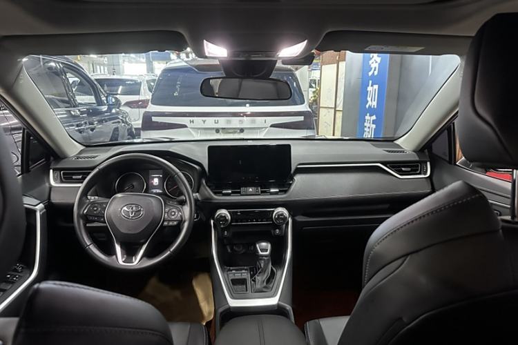 Used Toyota Wildlander 2023 2.0L CVT Two-Wheel Drive Urban Edition Interior 3