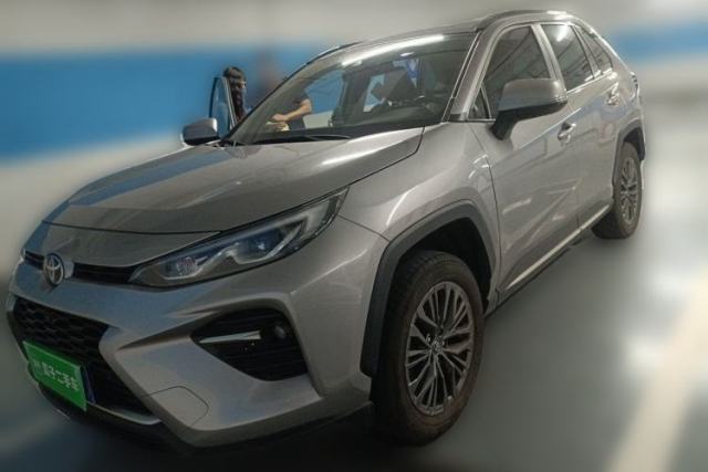 Ojetý Toyota Wildlander 2023 2.0L CVT Two-Wheel Drive Luxury PLUS Edition