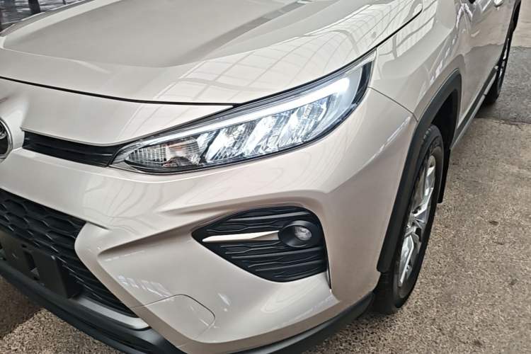 Used Toyota Wildlander 2023 2.0L CVT Two-Wheel Drive Leading Edition Left Front Headlight
