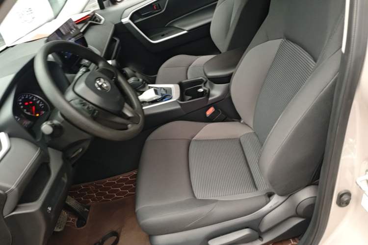 Used Toyota Wildlander 2023 2.0L CVT Two-Wheel Drive Leading Edition Left Front Seat