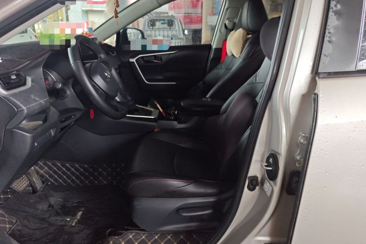 Used Toyota Wildlander 2023 2.0L CVT Two-Wheel Drive Leading Edition Left Front Seat