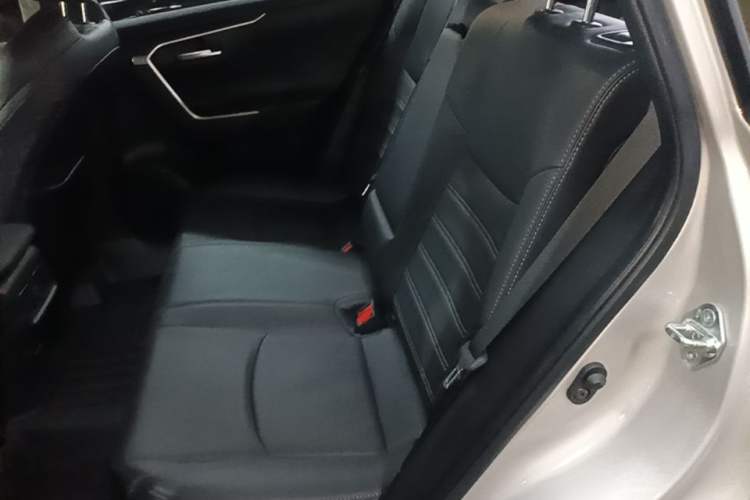 Used Toyota Wildlander 2023 Dual-Motor 2.5L E-CVT Two-Wheel Drive Luxury PLUS Edition Left Rear Seat