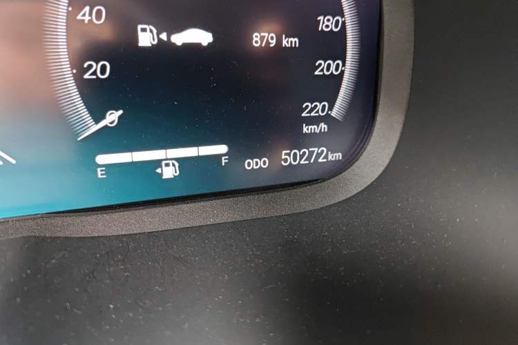Used Toyota Wildlander 2023 Dual-Engine 2.5L E-CVT 4x4 Luxury PLUS Edition Odometer Close Up