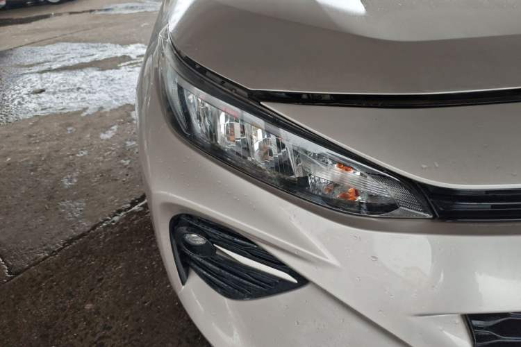 Used Toyota Wildlander 2023 2.0L CVT Two-Wheel Drive Leading Edition Right Front Headlight