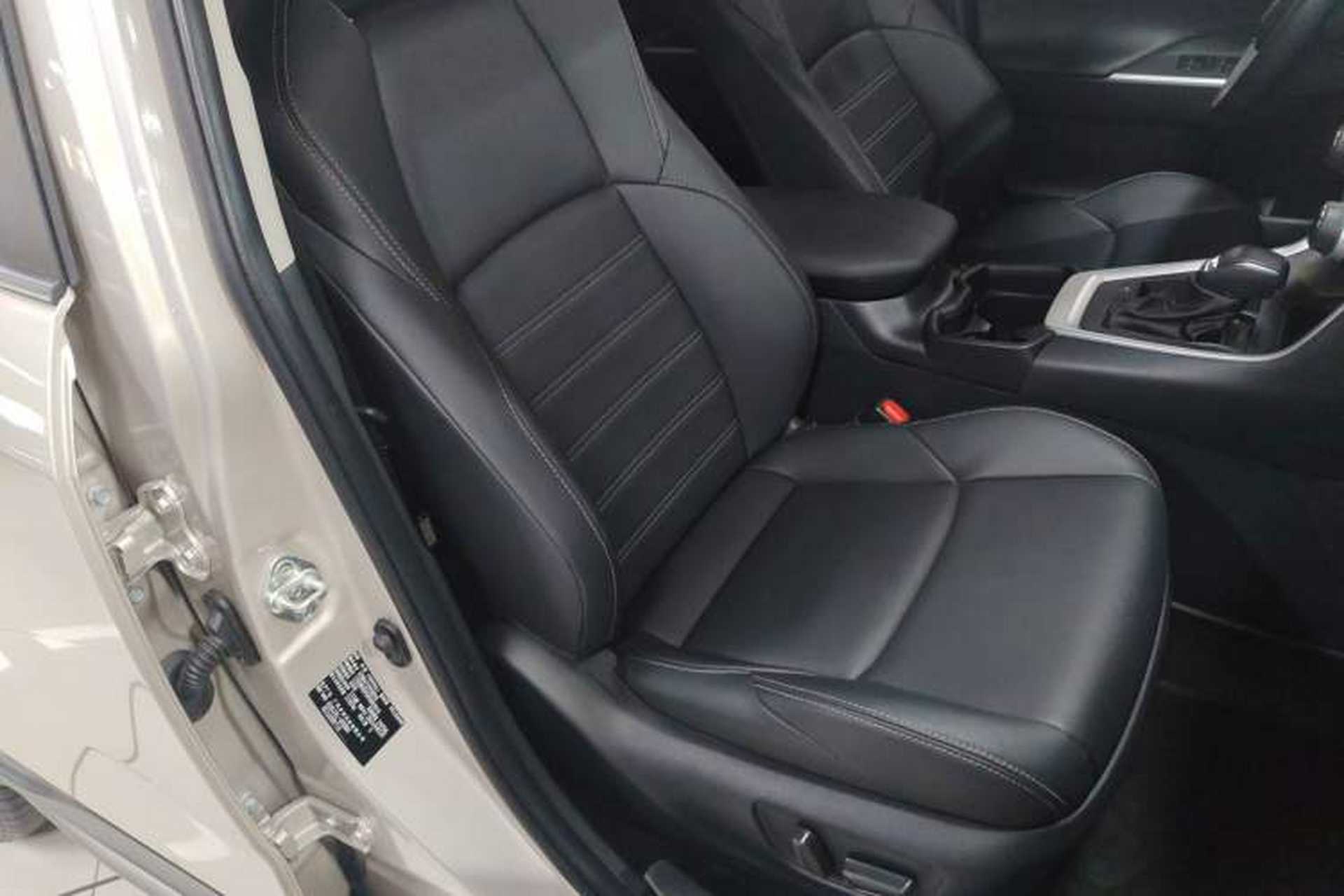 Used Toyota Wildlander 2023 Dual-Motor 2.5L E-CVT Two-Wheel Drive Luxury PLUS Edition Right Front Seat