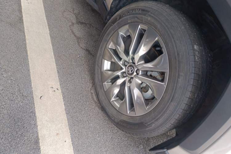 Used Toyota Wildlander 2023 2.0L CVT Two-Wheel Drive Urban Edition Right Front Wheel Hub