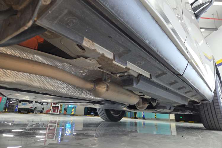 Used Toyota Wildlander 2023 Dual-Motor 2.5L E-CVT Two-Wheel Drive Luxury PLUS Edition Right Side Sill
