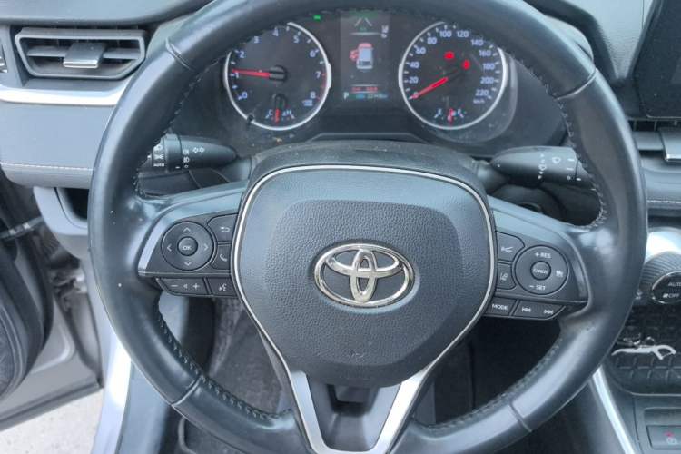 Used Toyota Wildlander 2023 2.0L CVT Two-Wheel Drive Urban Edition Steering Wheel