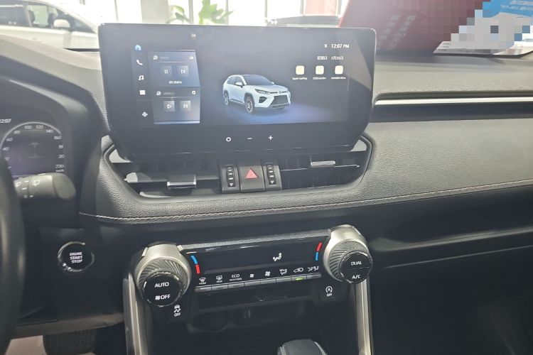 Used Toyota Wildlander 2023 2.0L CVT Four-Wheel Drive Luxury PLUS Edition Audio And AC Panel