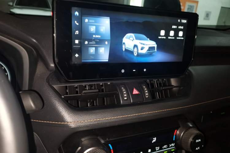 Used Toyota Wildlander 2023 2.0L CVT Two-Wheel Drive Luxury PLUS Edition Audio And AC Panel