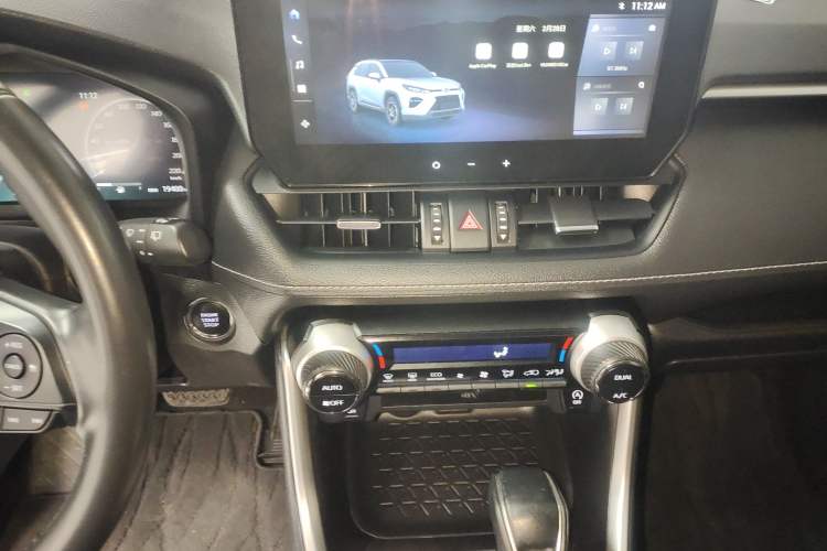 Used Toyota Wildlander 2023 2.0L CVT Four-Wheel Drive Luxury PLUS Edition Audio And AC Panel