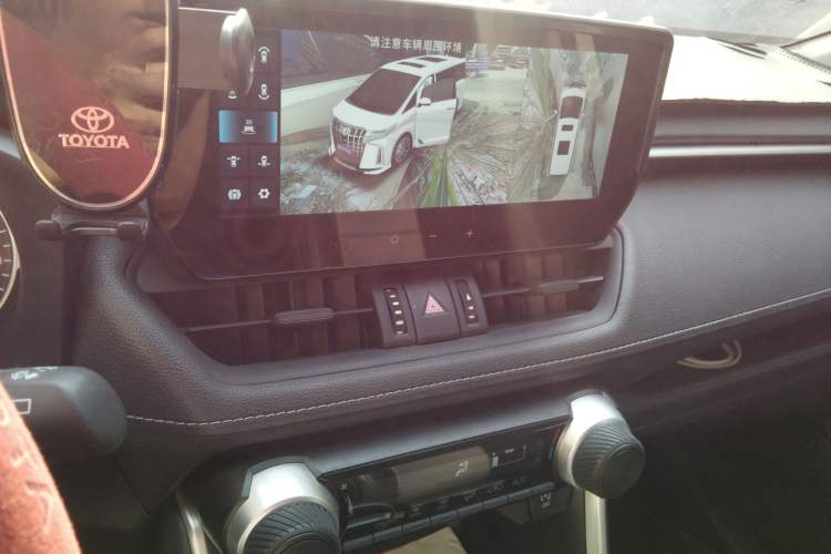 Used Toyota Wildlander 2023 2.0L CVT Two-Wheel Drive Leading Edition Audio And AC Panel