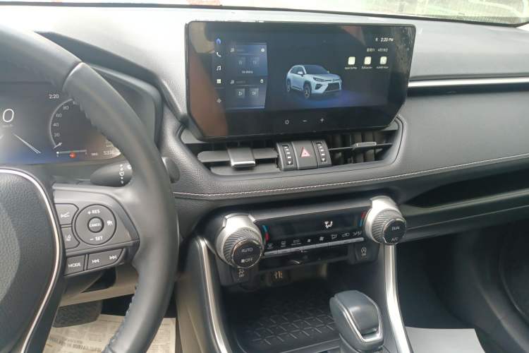 Used Toyota Wildlander 2023 2.0L CVT Four-Wheel Drive Luxury PLUS Edition Audio And AC Panel