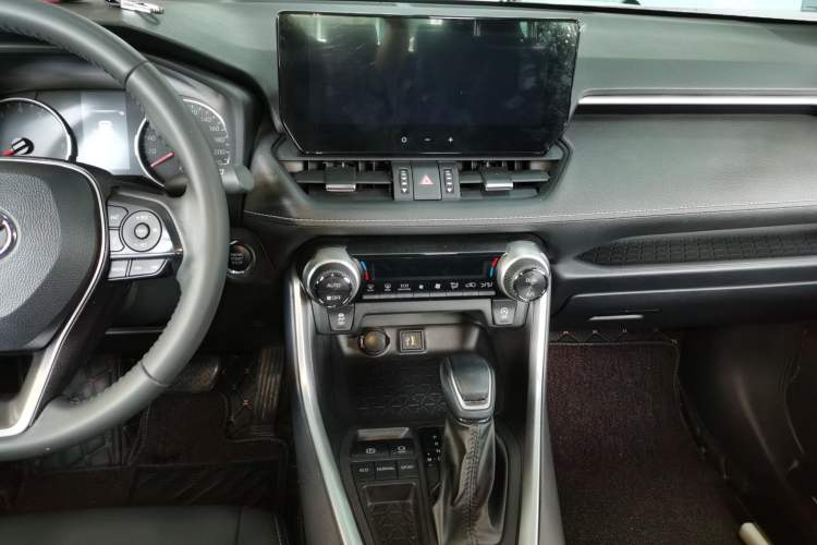 Used Toyota Wildlander 2023 2.0L CVT Two-Wheel Drive Urban Edition Audio And AC Panel