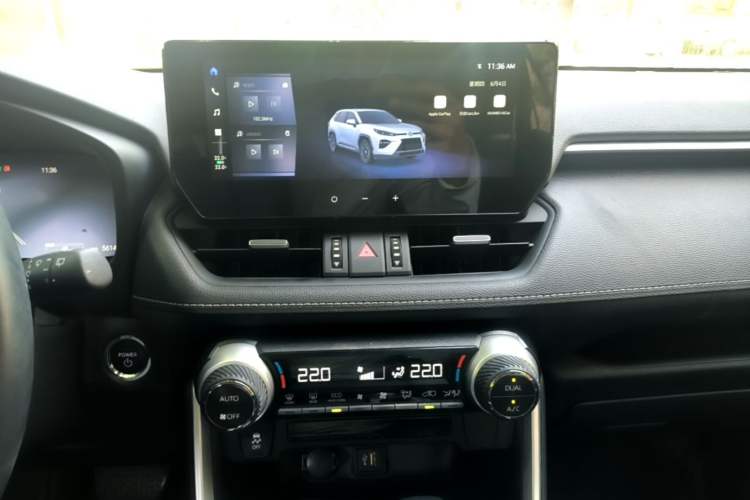 Used Toyota Wildlander 2023 Dual-Motor 2.5L E-CVT Two-Wheel Drive Luxury PLUS Edition Audio And AC Panel