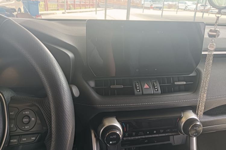 Used Toyota Wildlander 2023 Dual-Motor 2.5L E-CVT Two-Wheel Drive Luxury PLUS Edition Audio And AC Panel